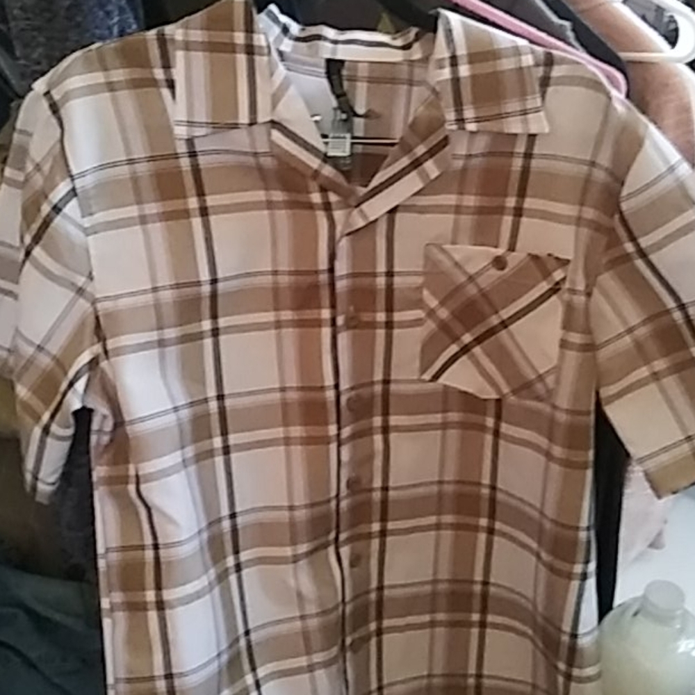 True rock men's button up